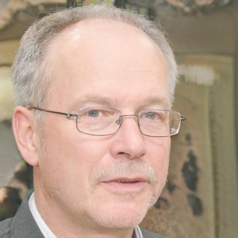 Professional video editor and instructor